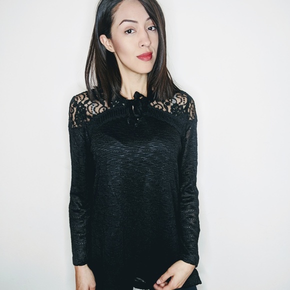 NWT Petite Black Long Sleeve Shirt with Lace - Picture 4 of 6